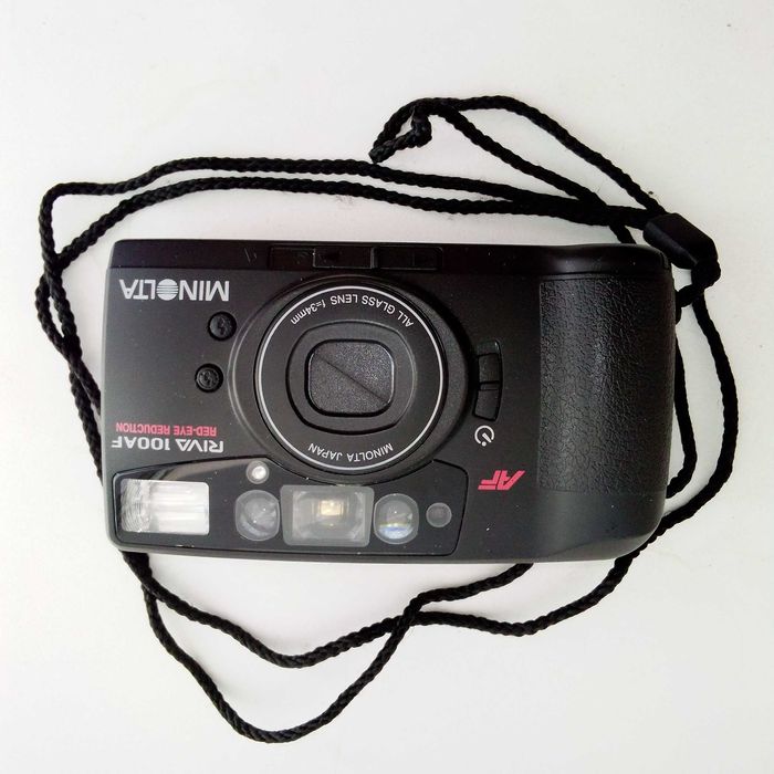 Фотоапарат  Minolta RiVA 100AF + чохол