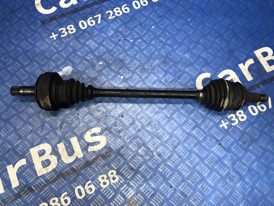 Піввісь передня ліва/праваВіто 639 привідний вал шрус Vito 639