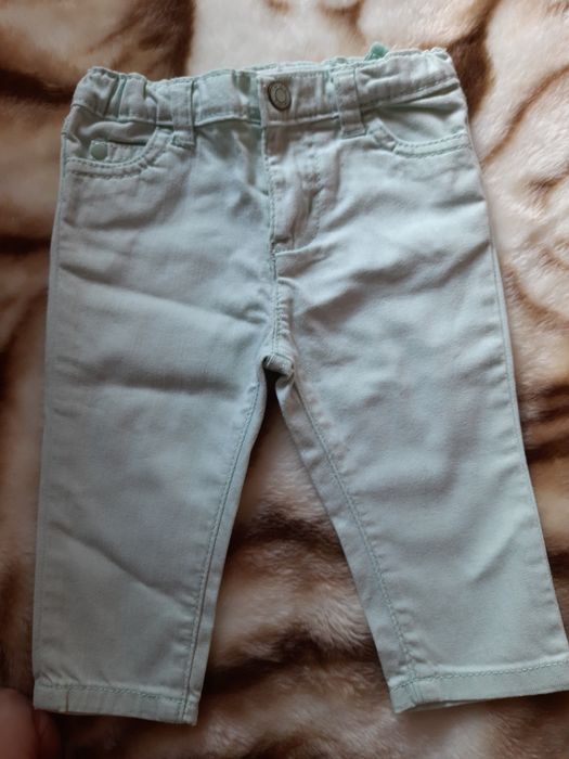 Джинсы Carter's 6 и 9 м.