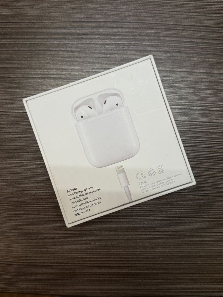 Кейс від Apple Airpods 2