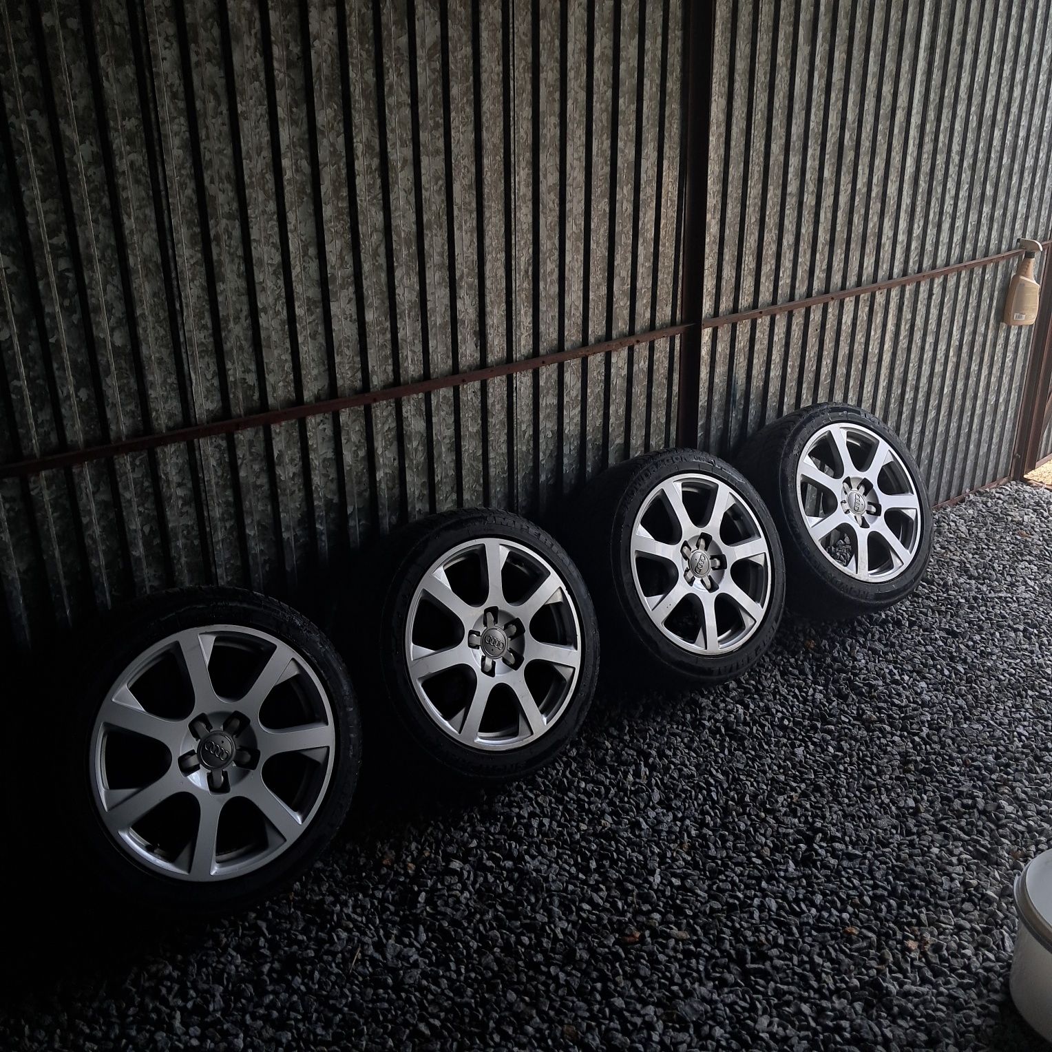 Audi felgi 17' 5x112 z oponami zimowymi