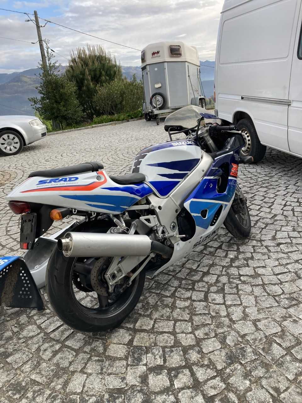 Suzuki GSX-R 750