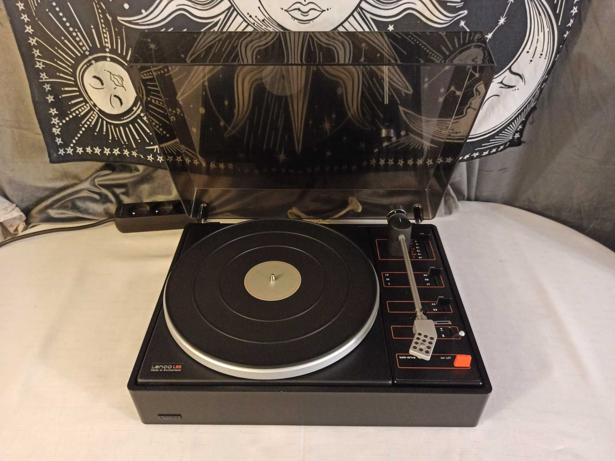 Gramofon LENCO L65