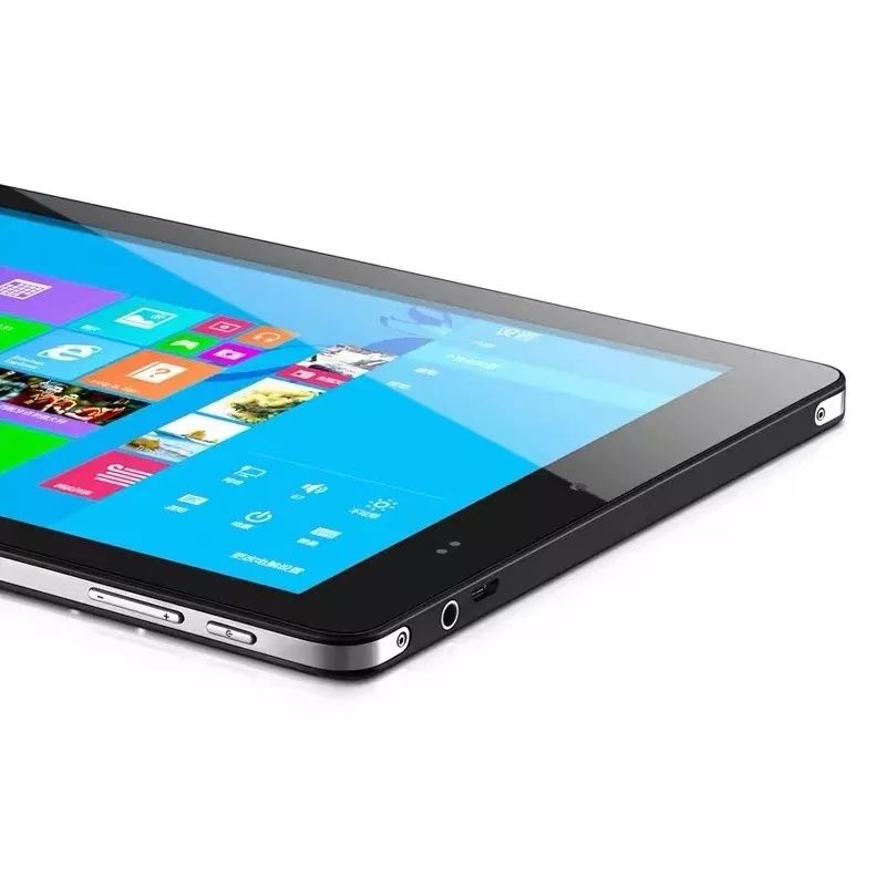 Планшет під керуванням Windows 8.1 та Android 4.4 з карткою на 32 GB