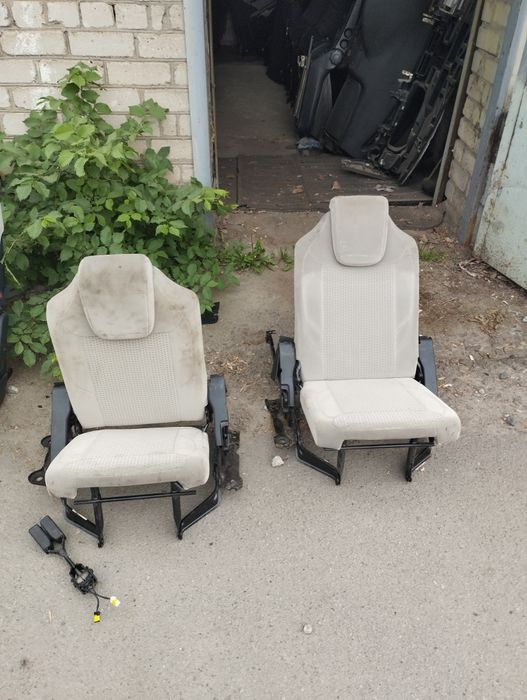 Сиденья Citroen C4 picasso разборка