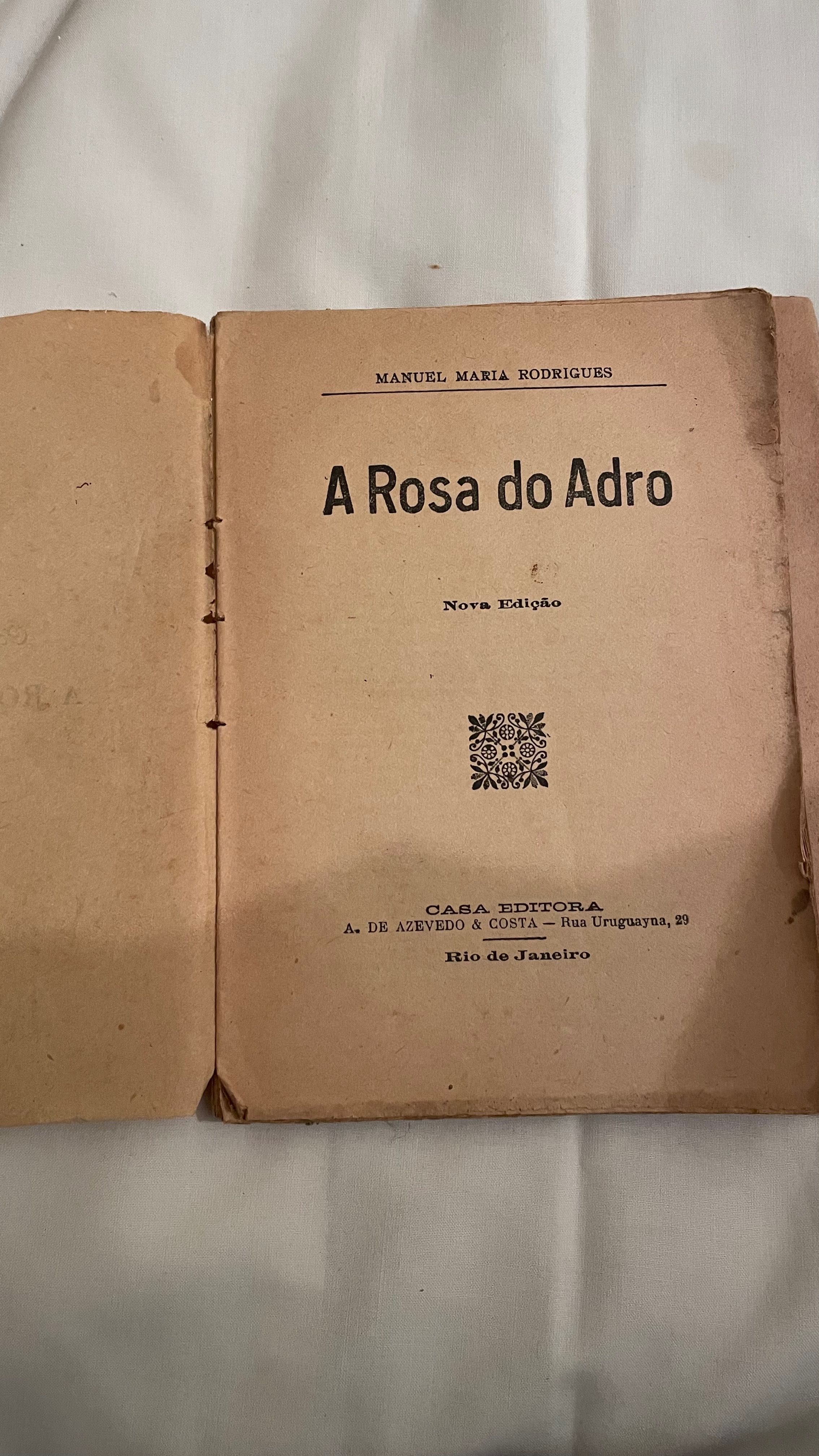 Livro A Rosa Do Adro