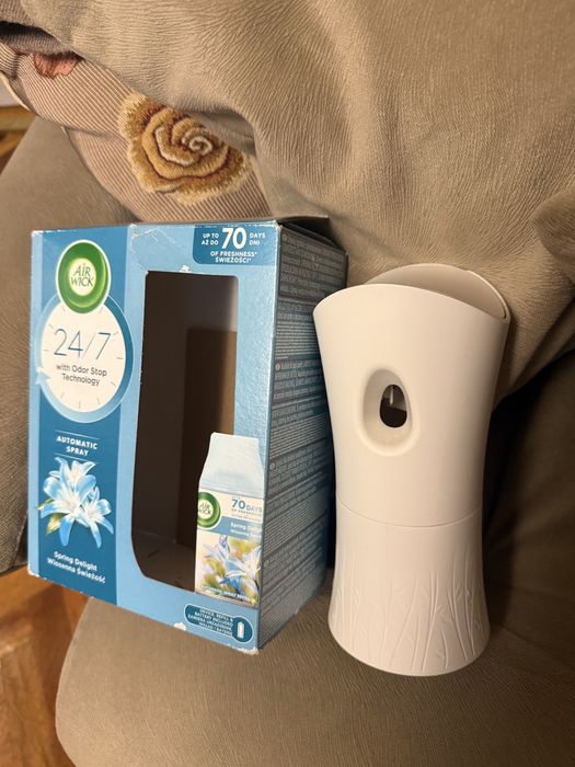 Автоматичний освіжувач повітря Air Wick