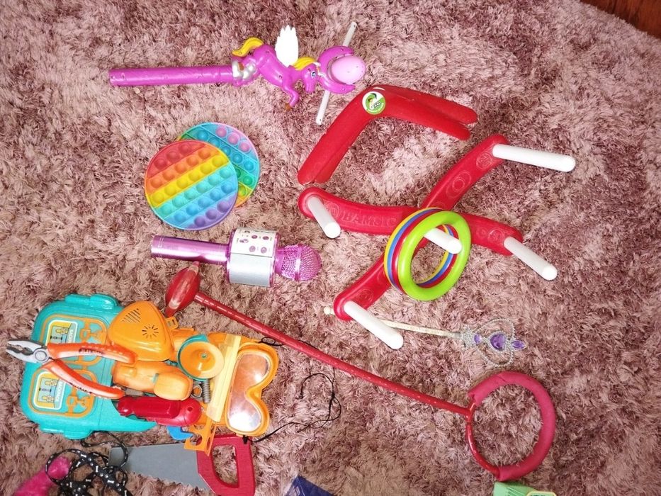 Игрушки разные для детей  на выбор