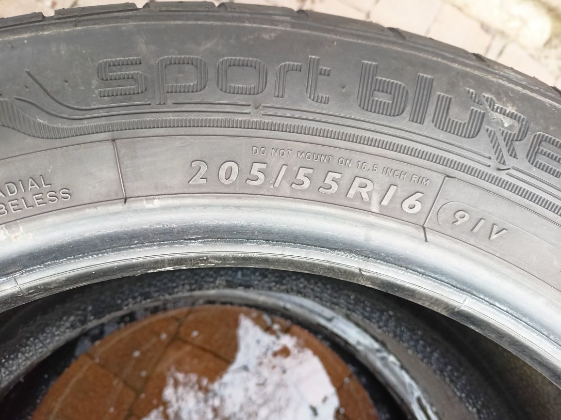 Continental Dunlop 205/55R16