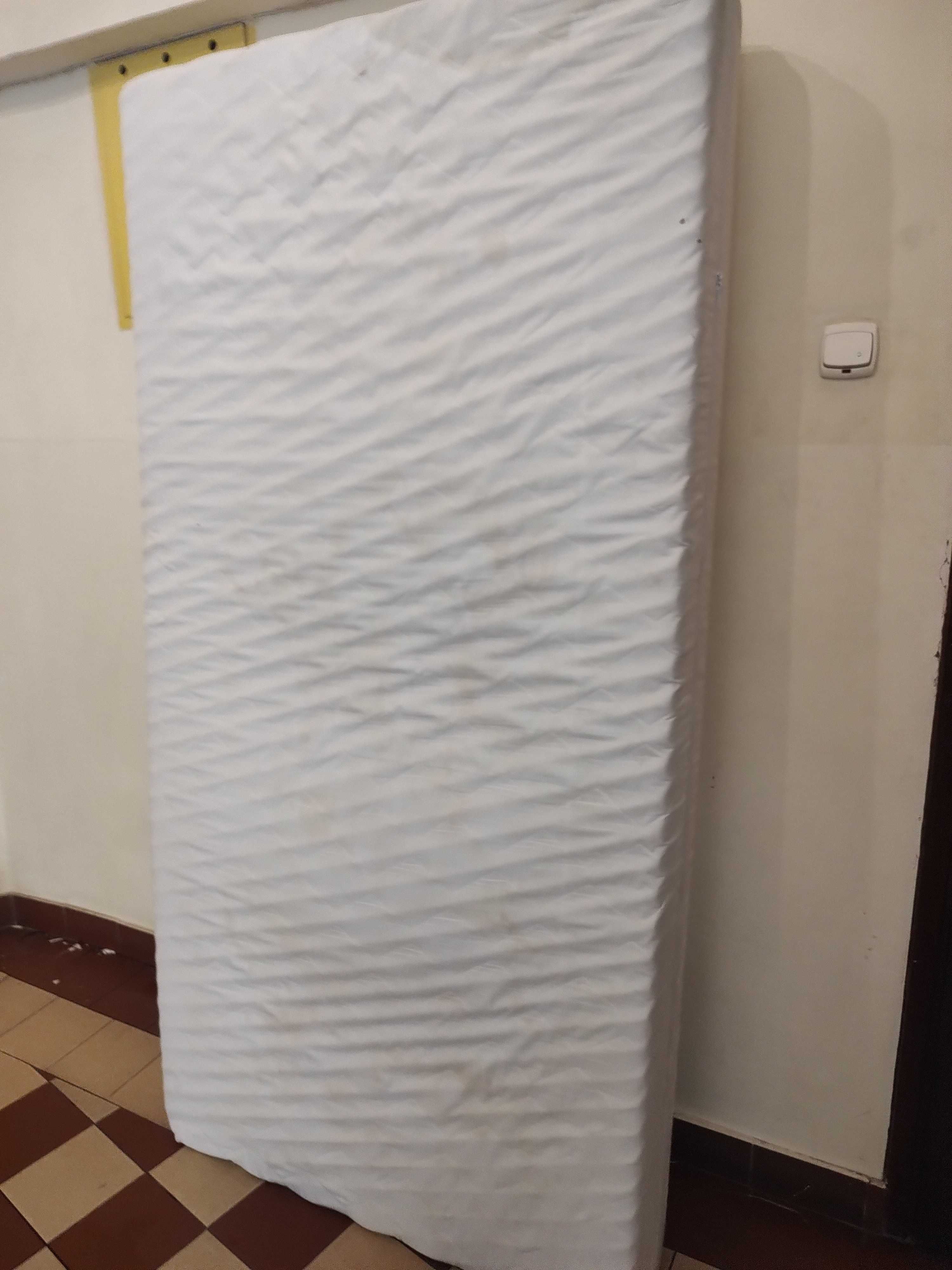 Materac 90 cm x 200 cm