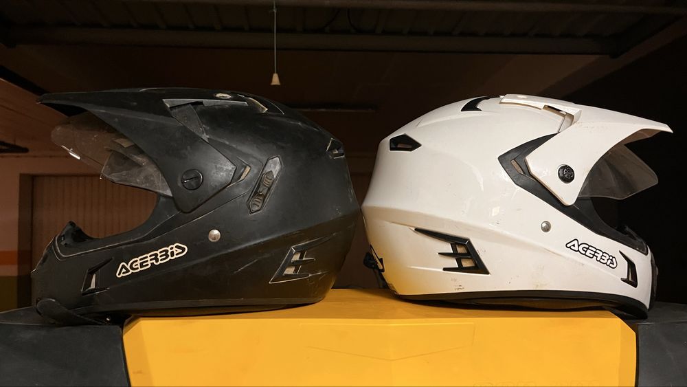 Capacetes dois acerbis preto e branco tamanho M