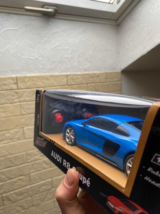 Auto Zdalnie Sterowane Audi R8 RC Na pilota Akumulator Prezent Mikołaj