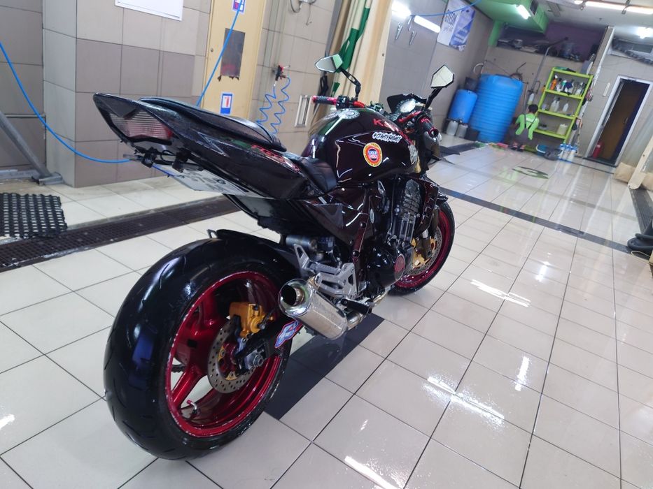 Продам Kawasaki Z1000 2006