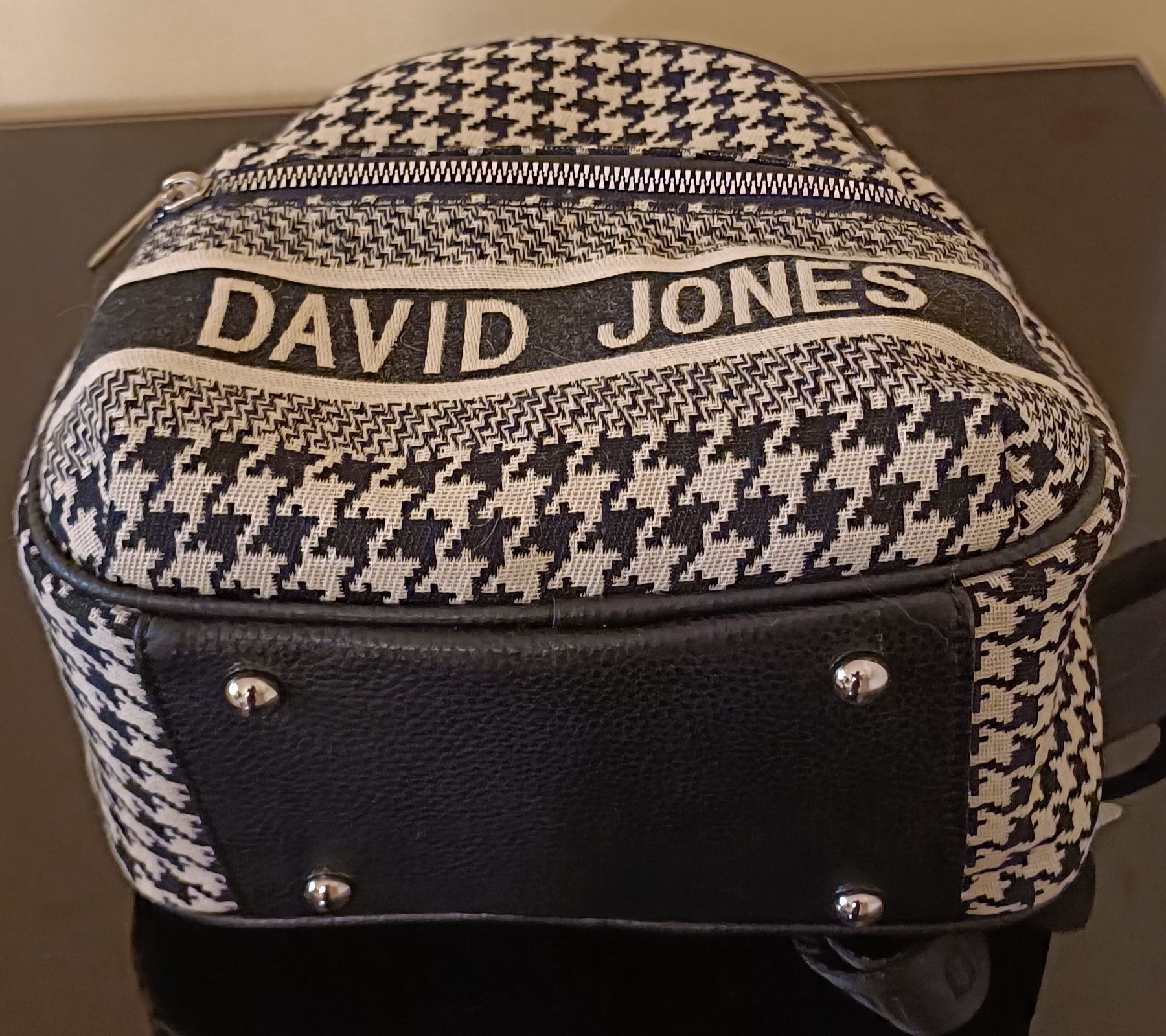 Рюкзак жіночий DAVID JONES 6605-3 black