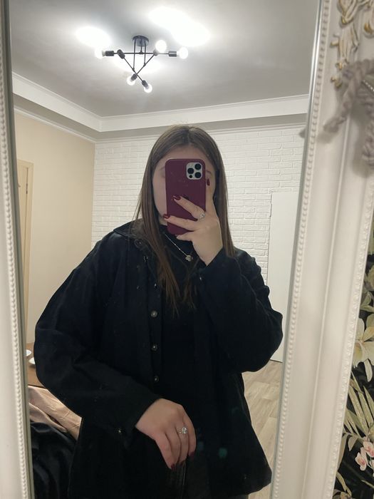 В обяві 2 рубашки та дубленка на весну