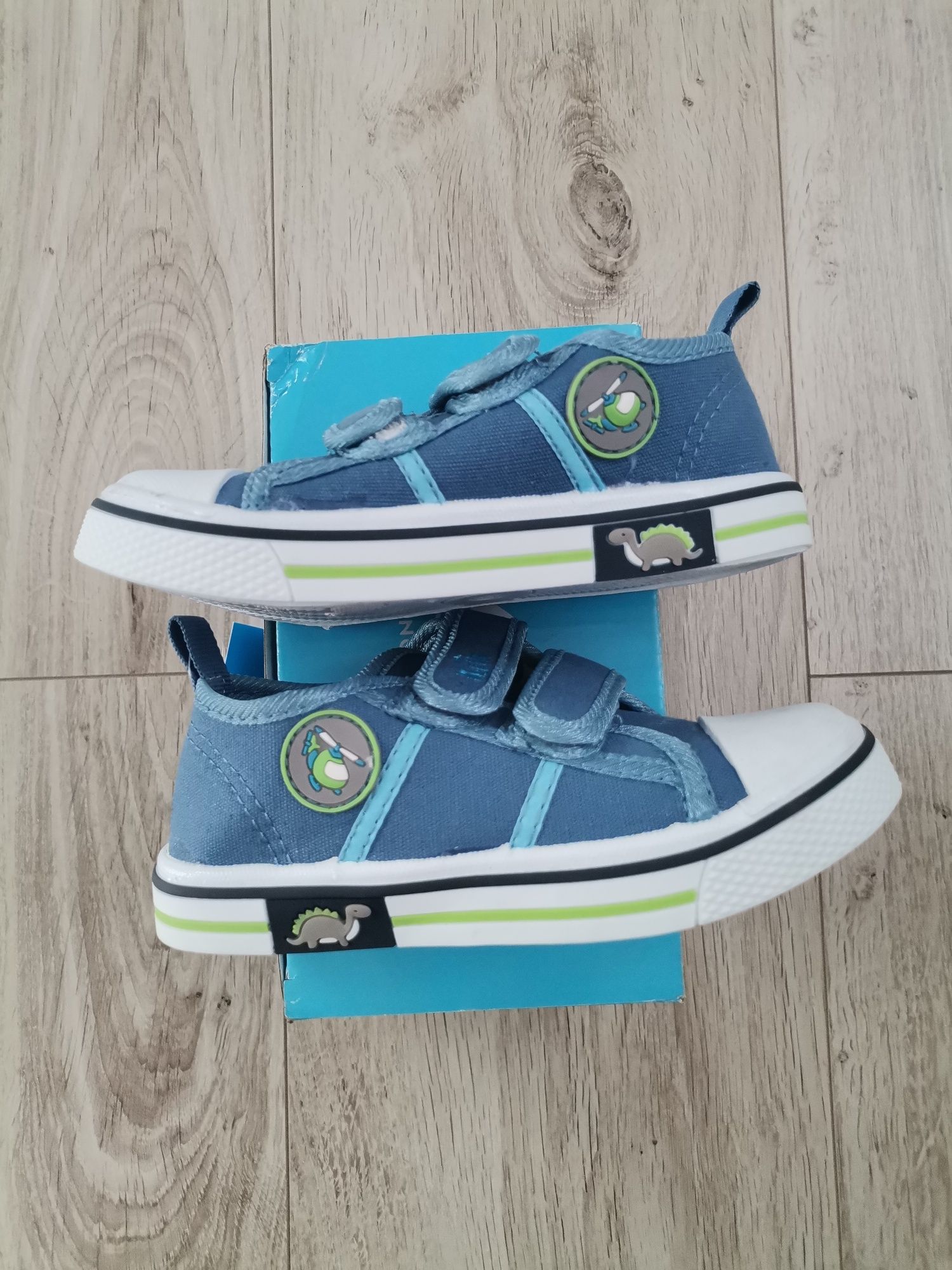 Trampki dla chłopca 25