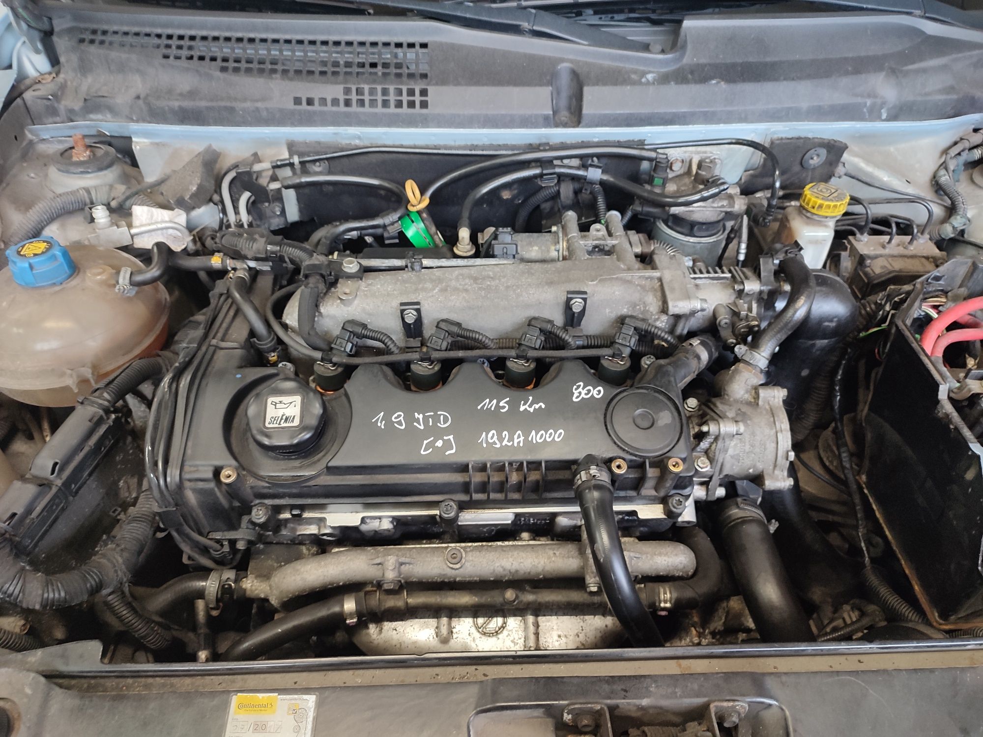 Fiat Stilo Alfa  Romeo 147  silnik 1.9 JTD 115km 192A1000