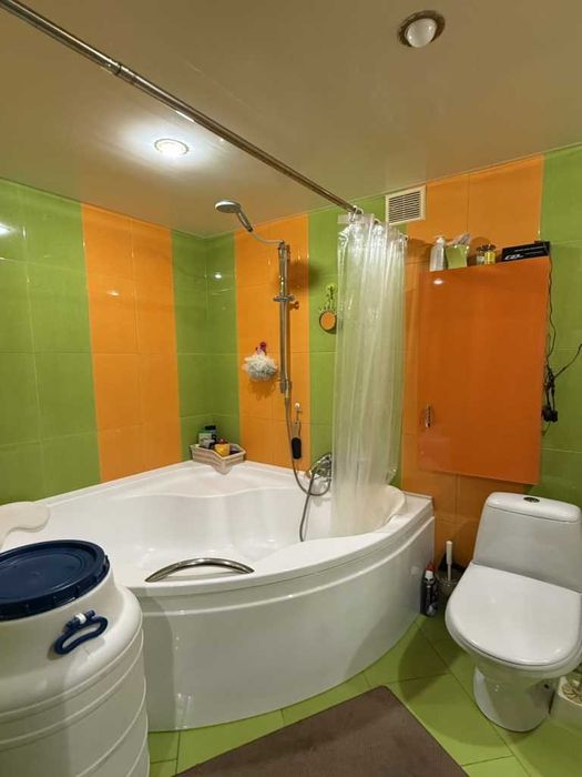 2к.квартира, новобудова, 63м2, окремі кімнати, цегла, з ремонтом