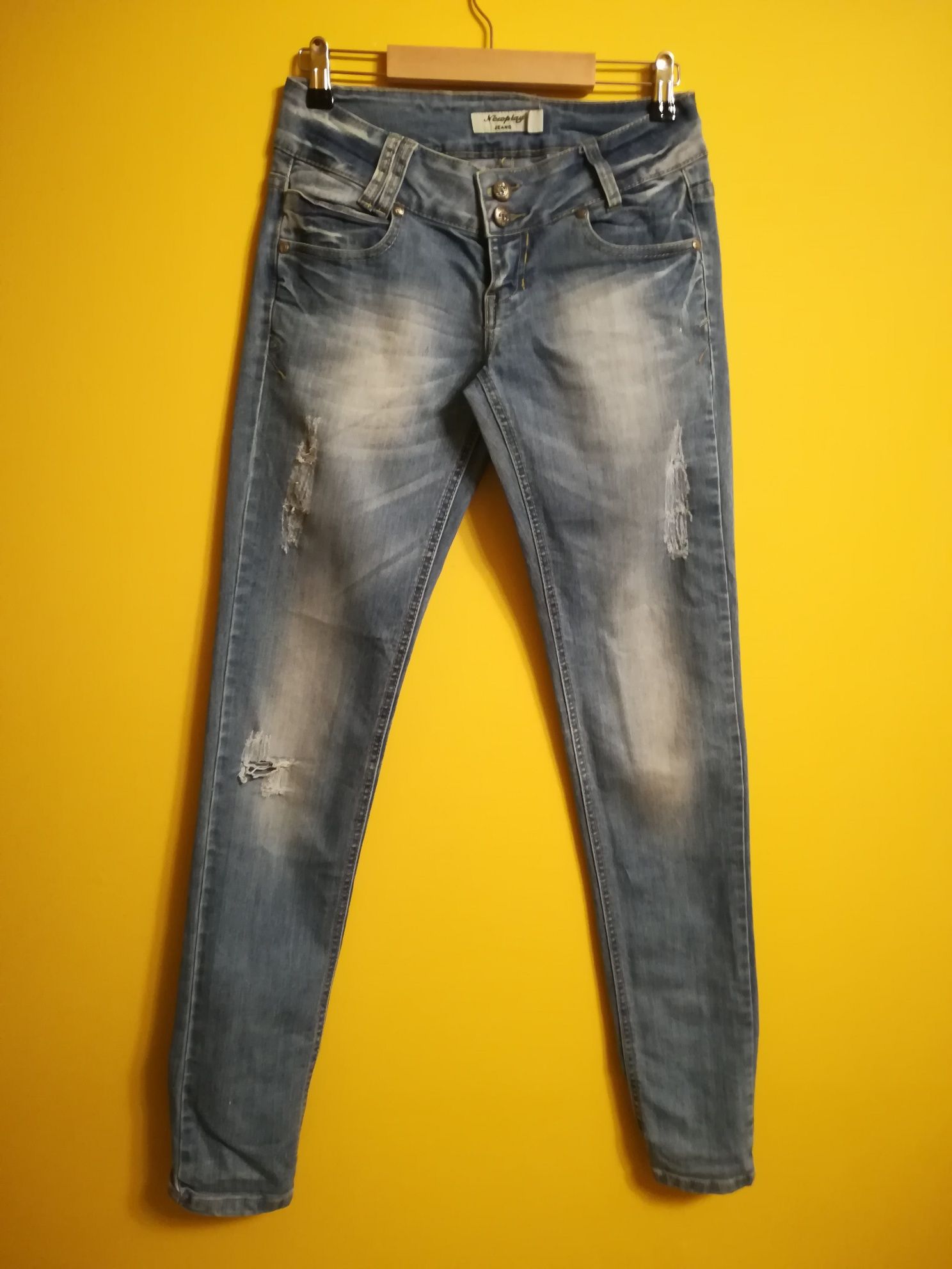 Spodnie damskie XS 26/36 NEWPLAY JEANS niebieskie z przetarciami