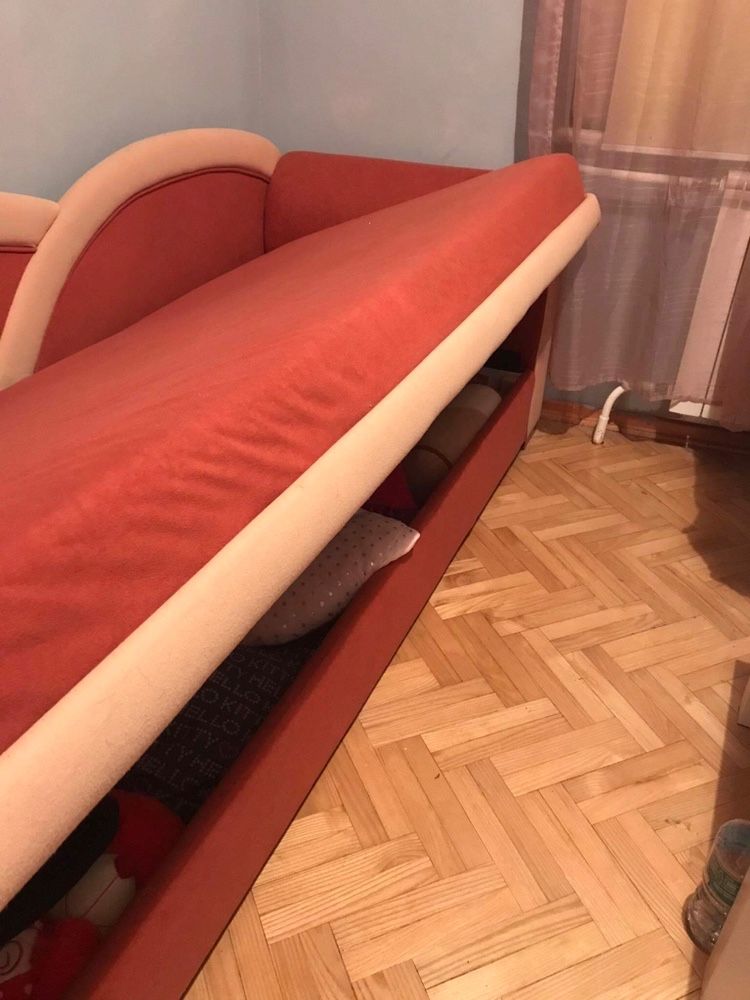 Łóżko młodzieżowe jednoosobowe