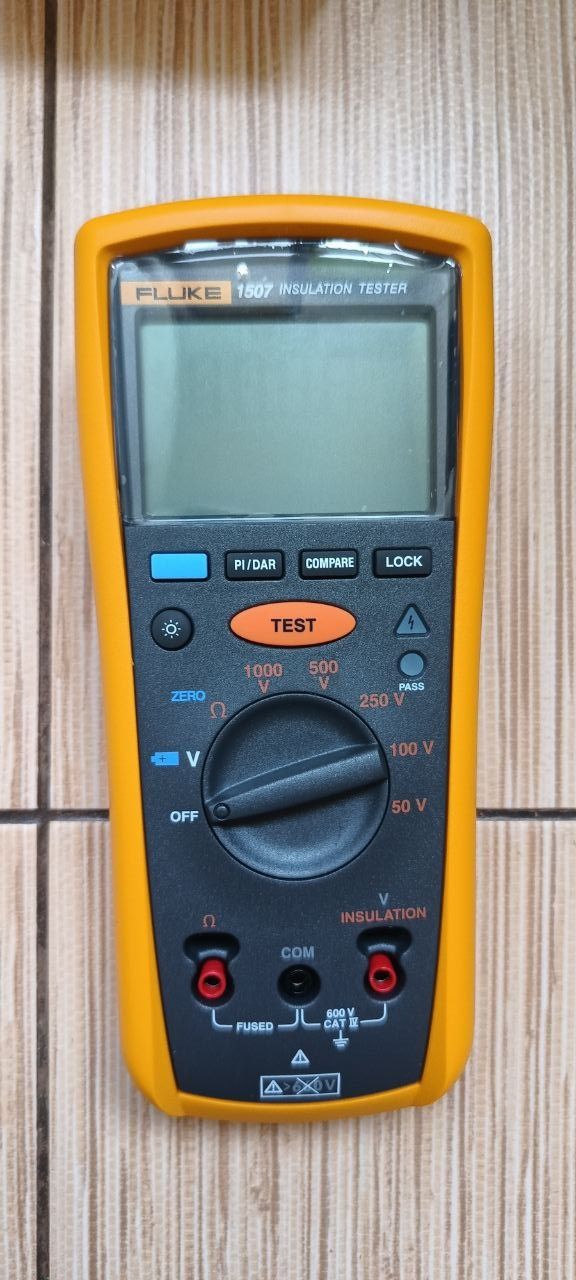 Мегаомметр Fluke 1507