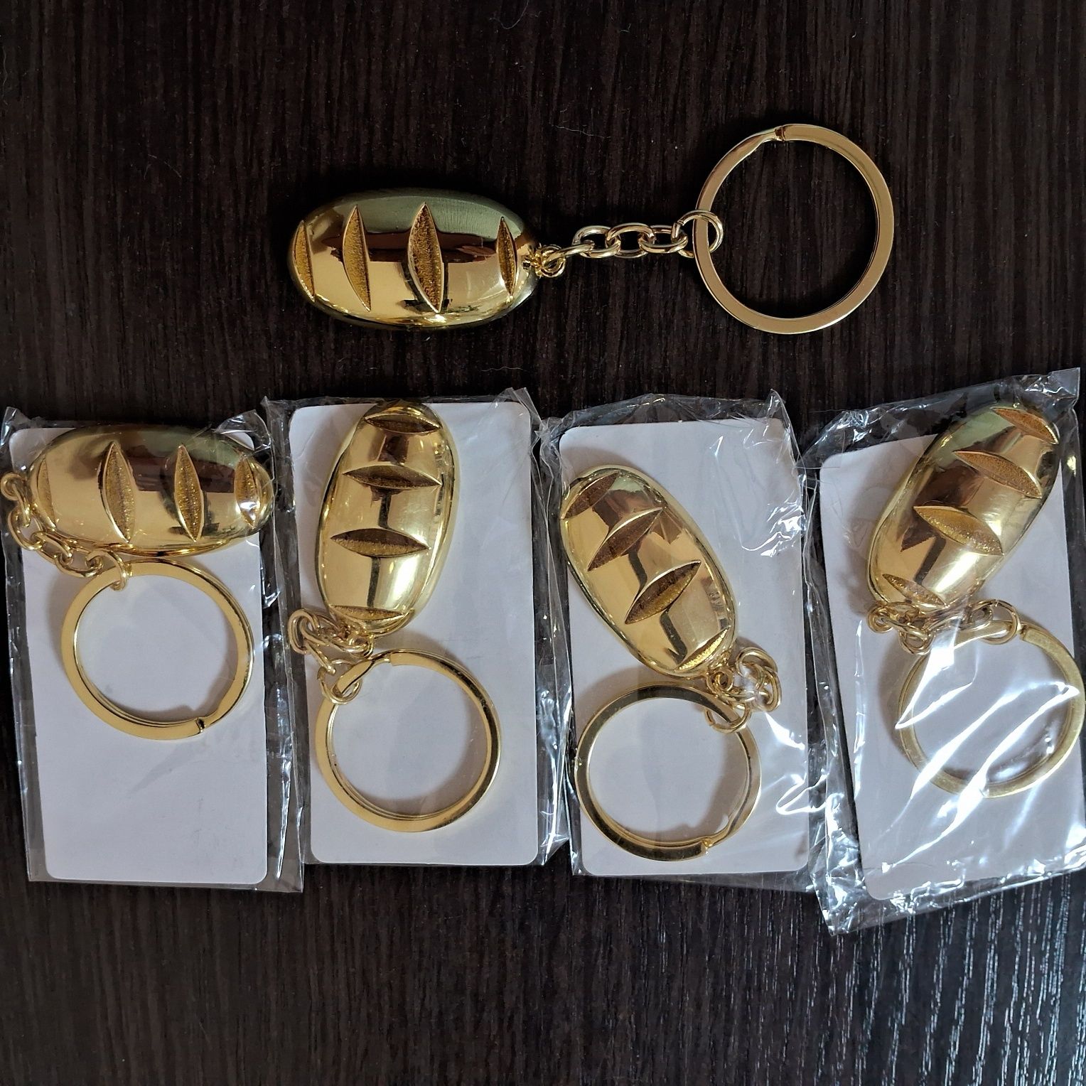 Продам брелки под позолото редкие