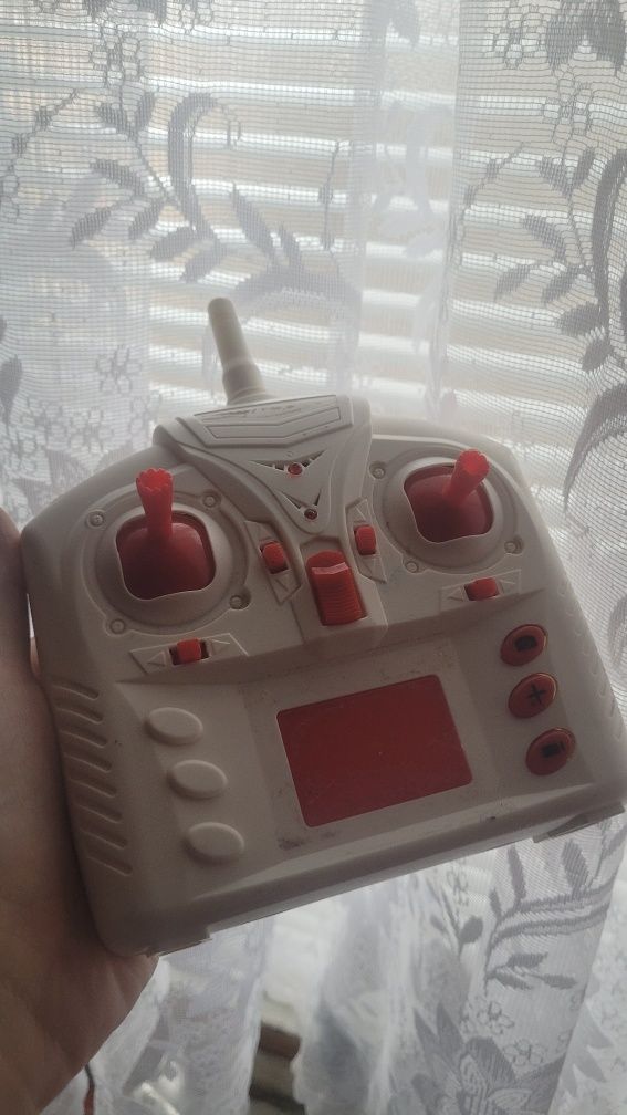 Пульт для дрона gomax 2.4Ghz