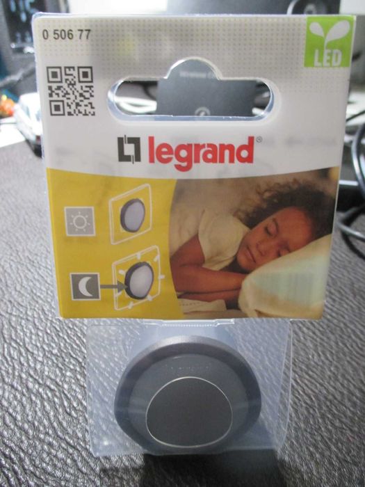 Lampka LED do gniazdka produkcji Legrand