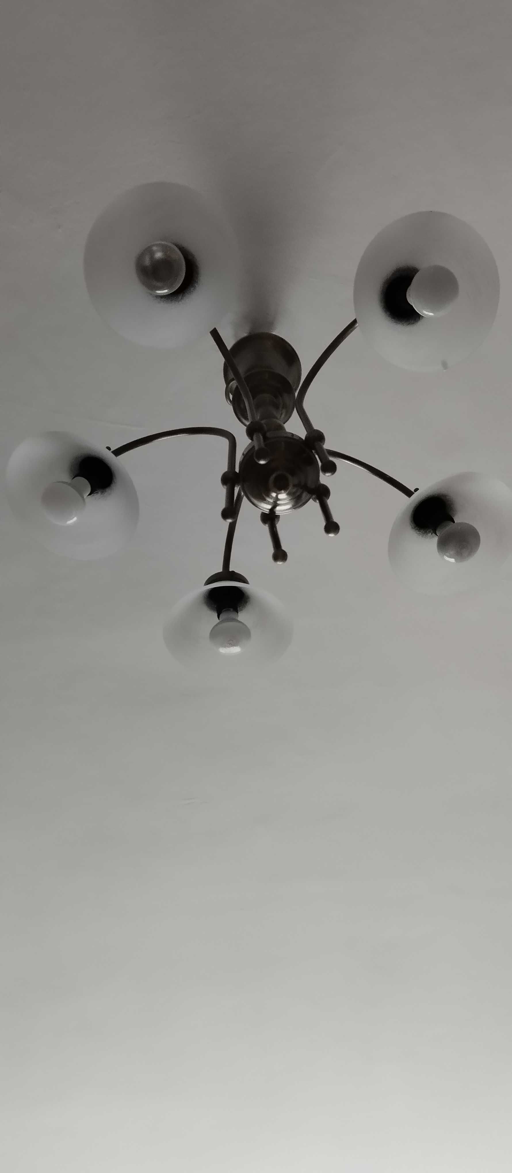Sprzedam lampę sufitową do salonu
