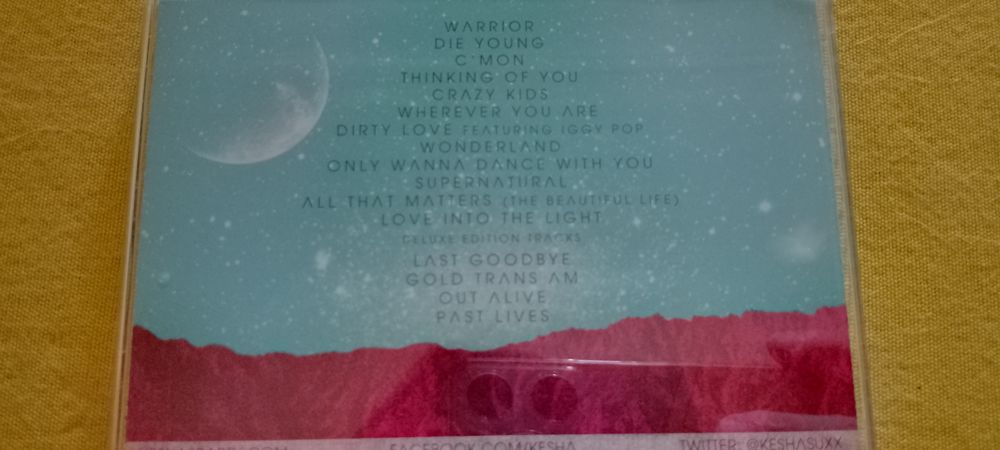 Kesha - Warrior - deluxe edition