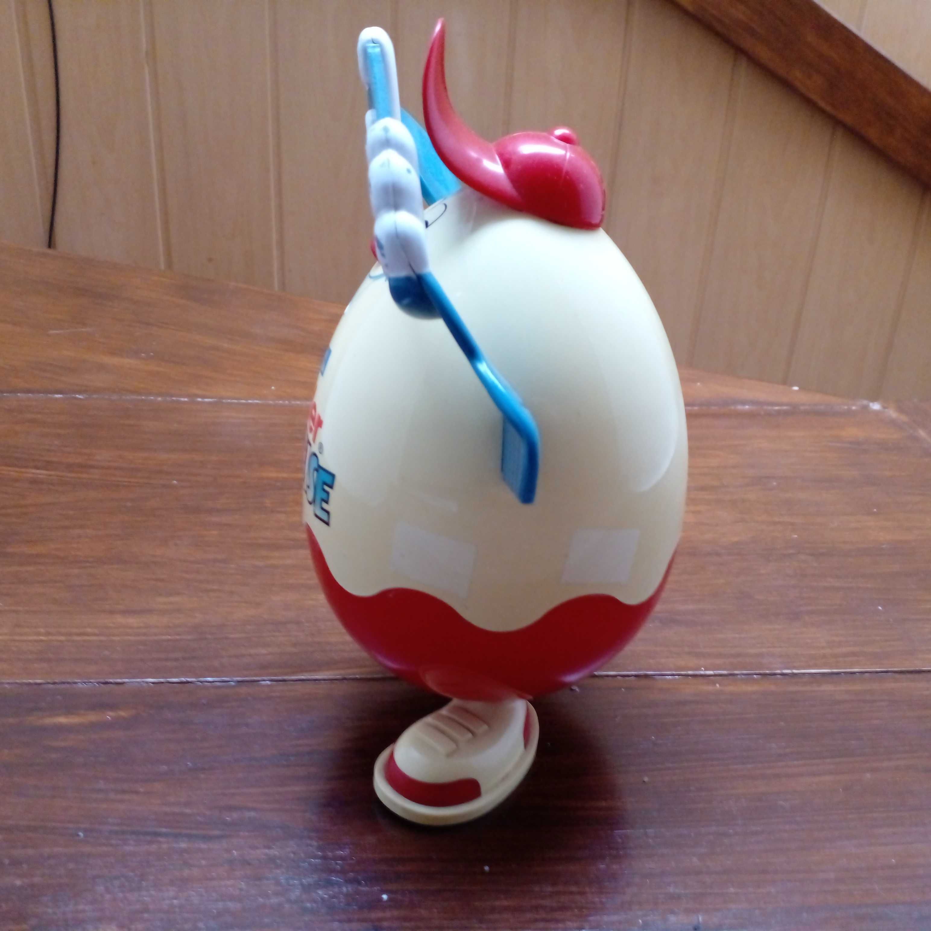 Киндер сюрприз большое яйцо игрушка.