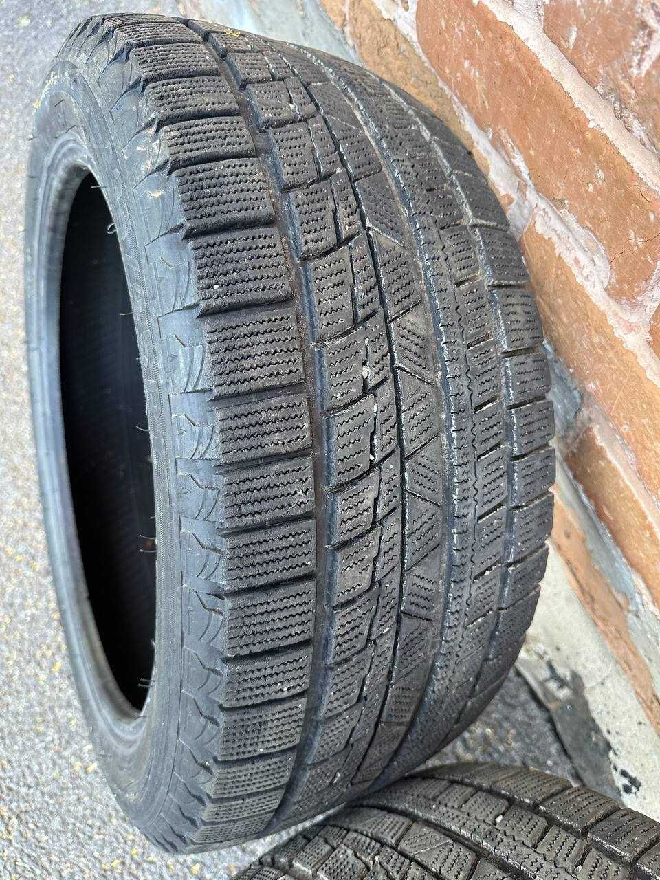 Firemax 235/45 R17 зима, зимова (2шт)