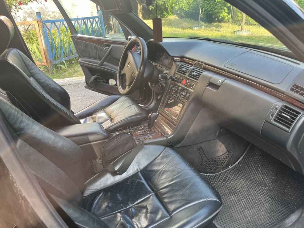Mercedes 210 2.7cdi