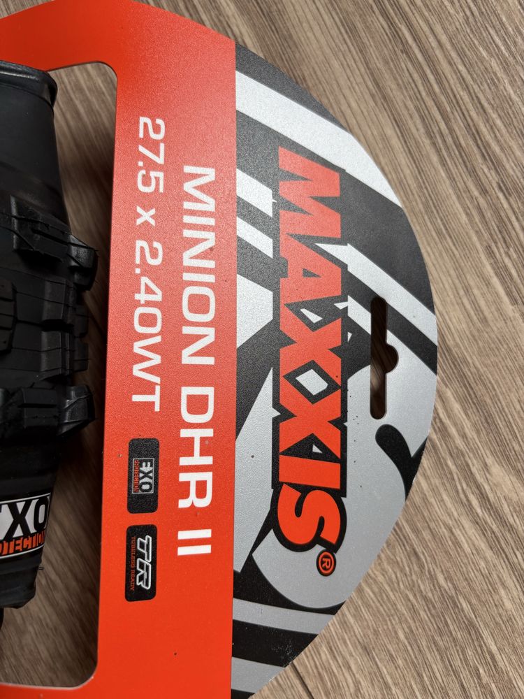 Sprzedam NOWĄ oponę Maxxis Minion DHR II 27,5x2,40WT