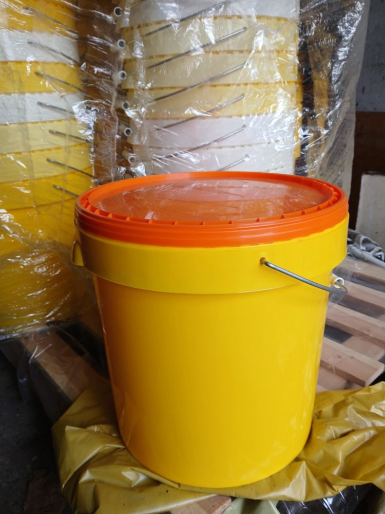 Wiaderka plastikowe nowe 20,7 l z atestem spożywczym
