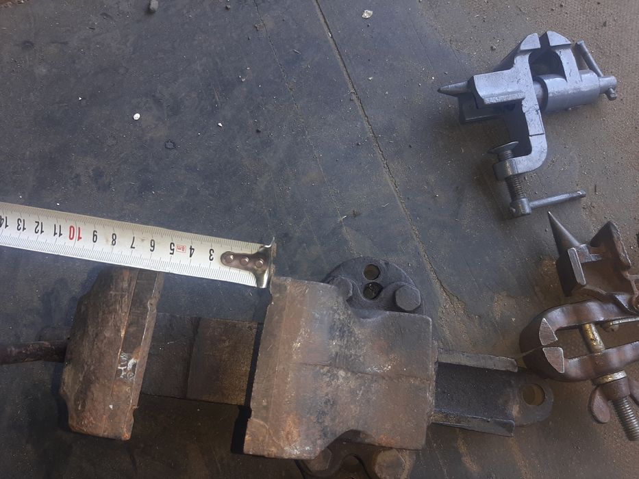 Слесарные тиски (ссср)