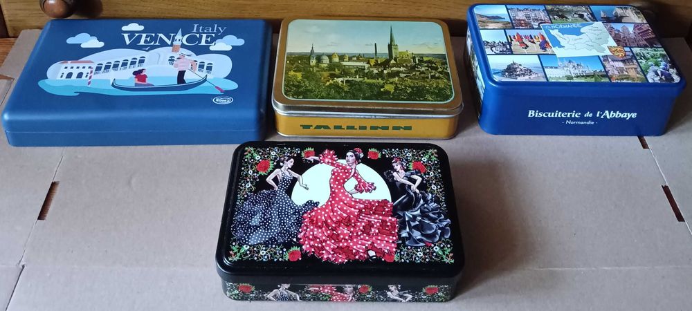 Коробка жестяная