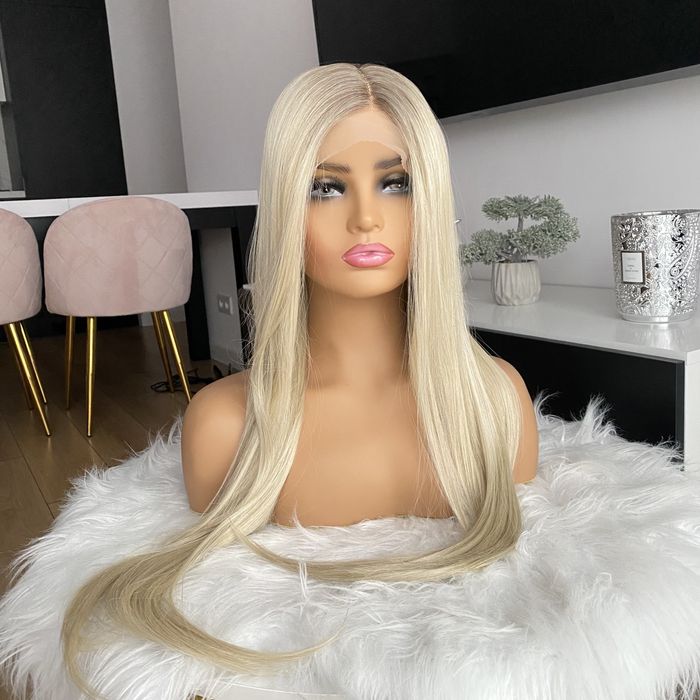 Peruka lace front platynowa z odrostem