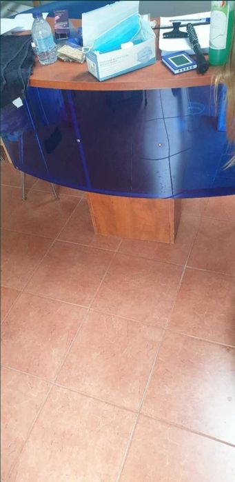 Balcão de saída e espelho