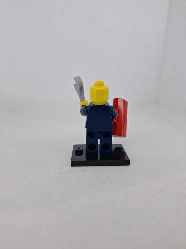 Oryginalna minifigurka lego series col06-15 mechanic