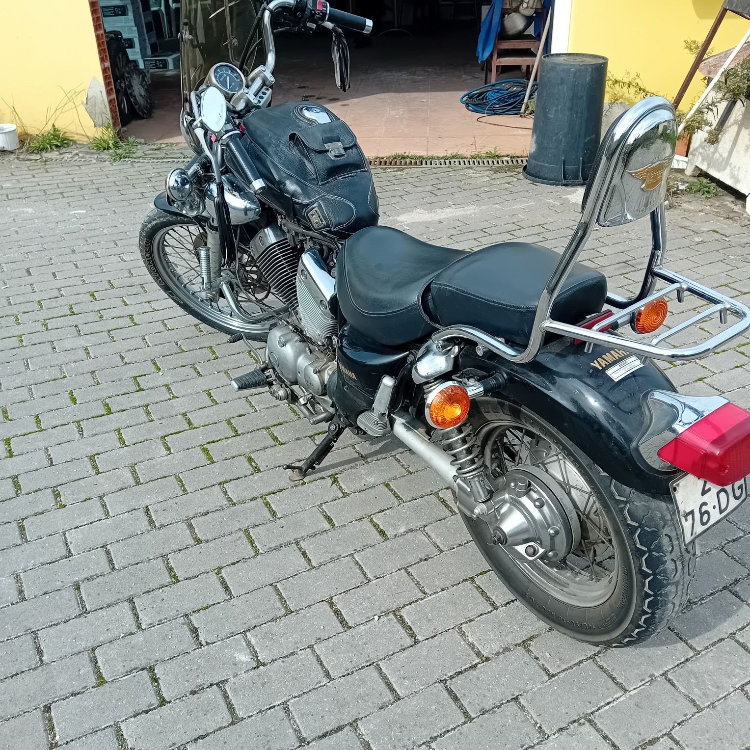 Vendo moto yamaha