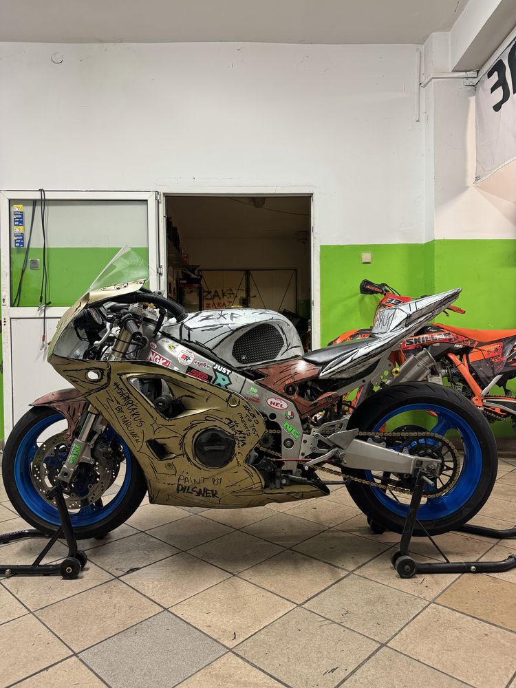 Kawasaki zxr400 na tor zarejestrowana