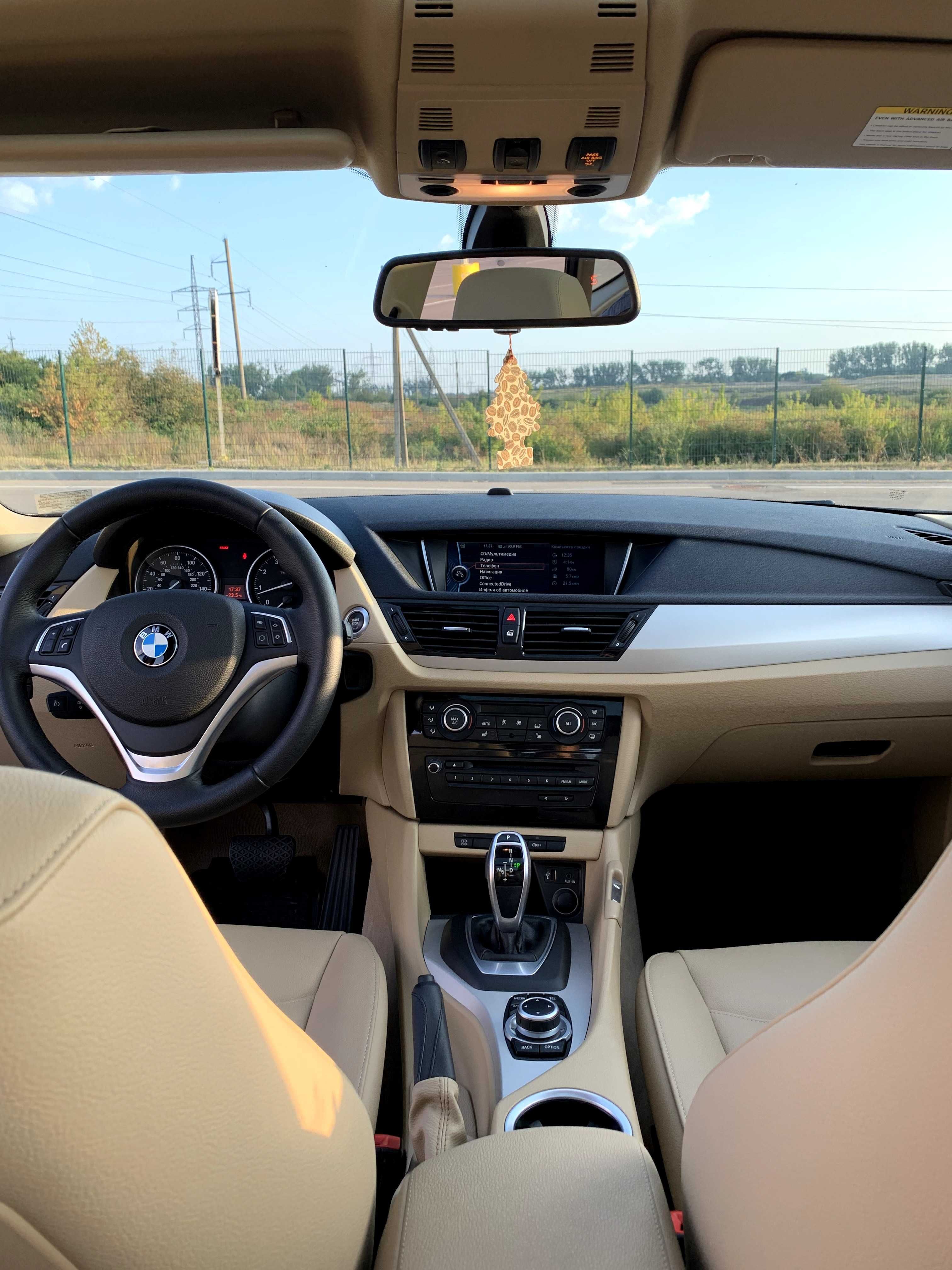 Продам авто BMW X1 машину бмв х1