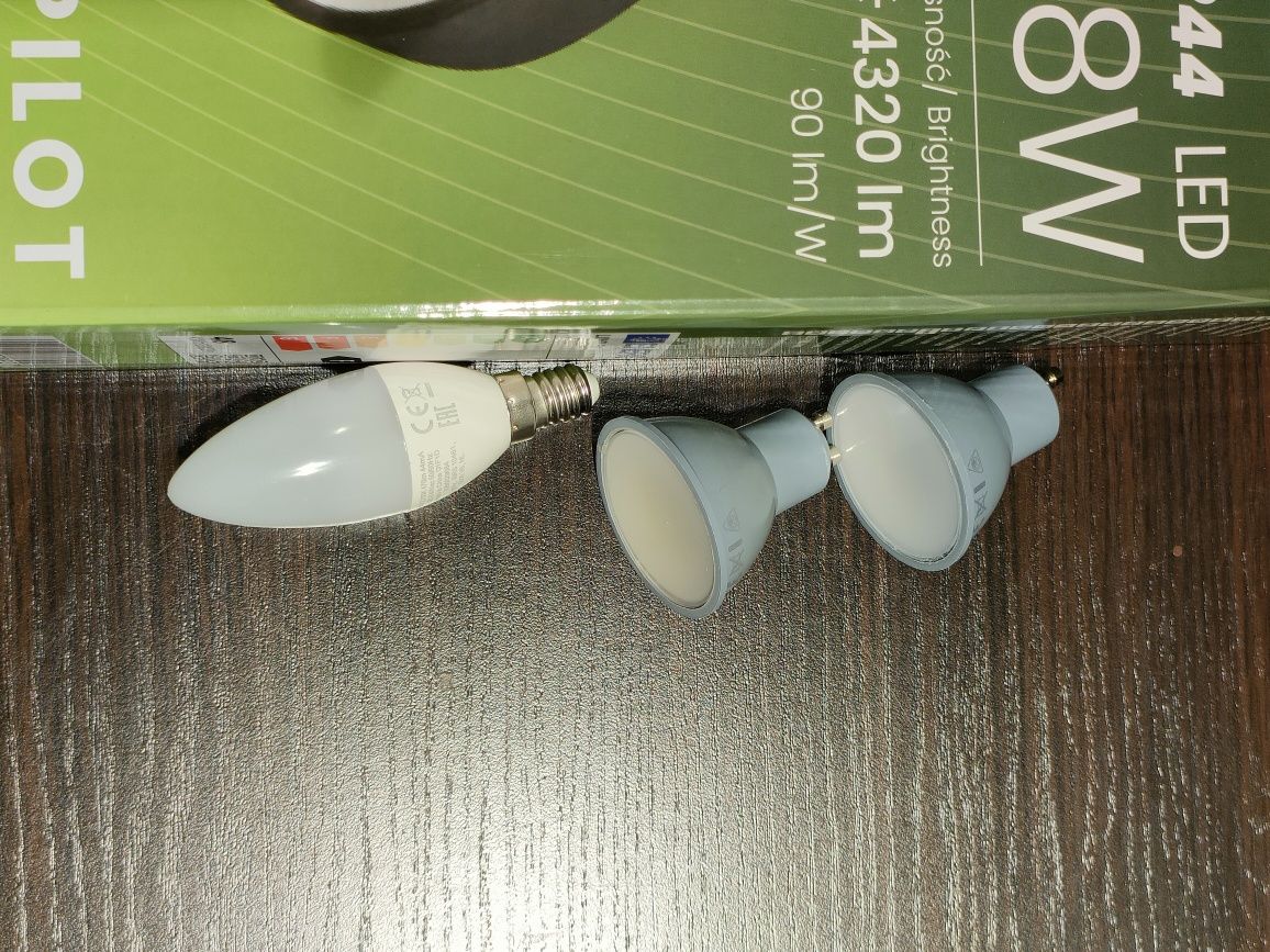Plafon LED 48w uszkodzony zasilacz brak pilota