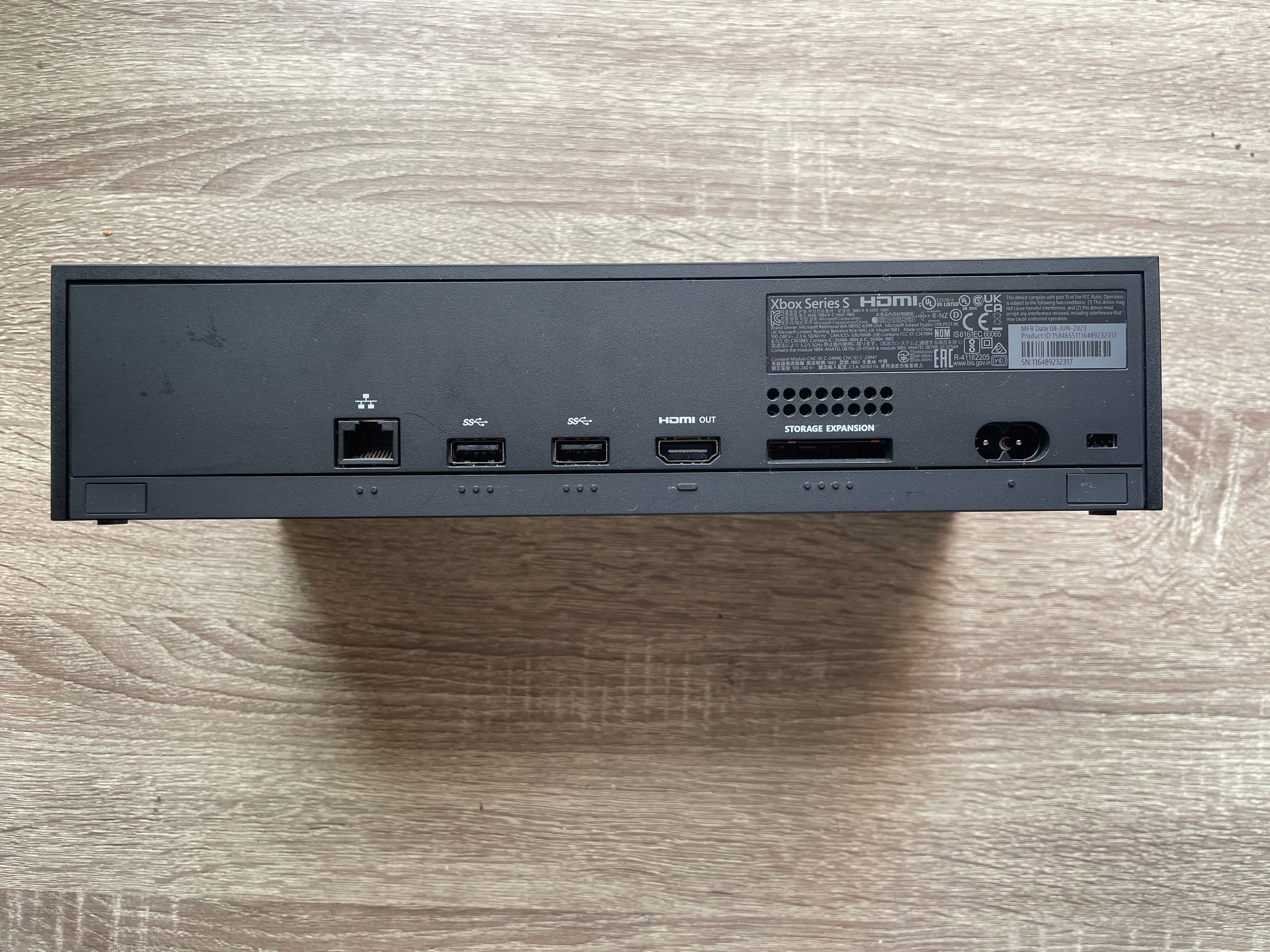 Ігрова приставка Microsoft Xbox Series S 1TB Carbon Black