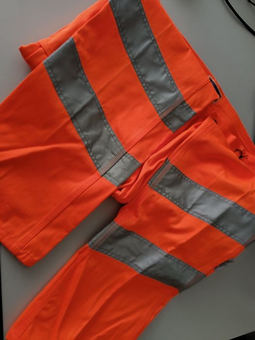 Спецодяг, робочий одяг штани та рукавиці