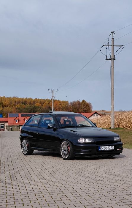 Opel Astra GSi 2.5 v6