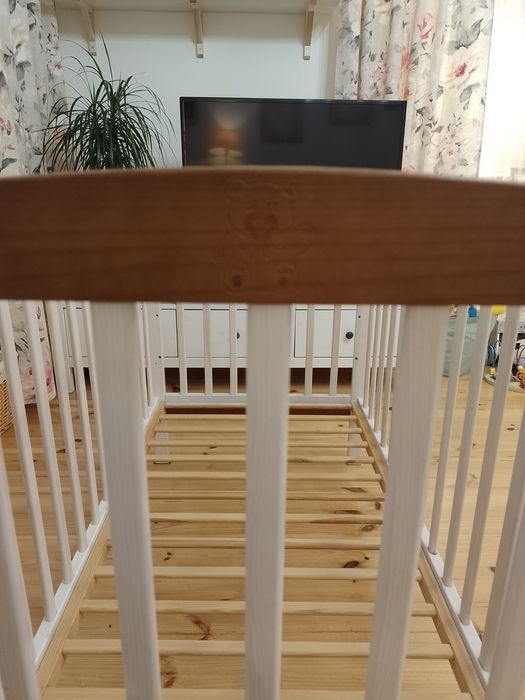 Niemowlęce łóżeczko