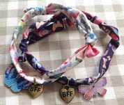 H&M bransoletki BFF z kolekcji Nathalie Lete