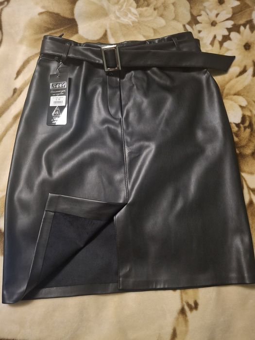 Спідниця з екошкіри 50р